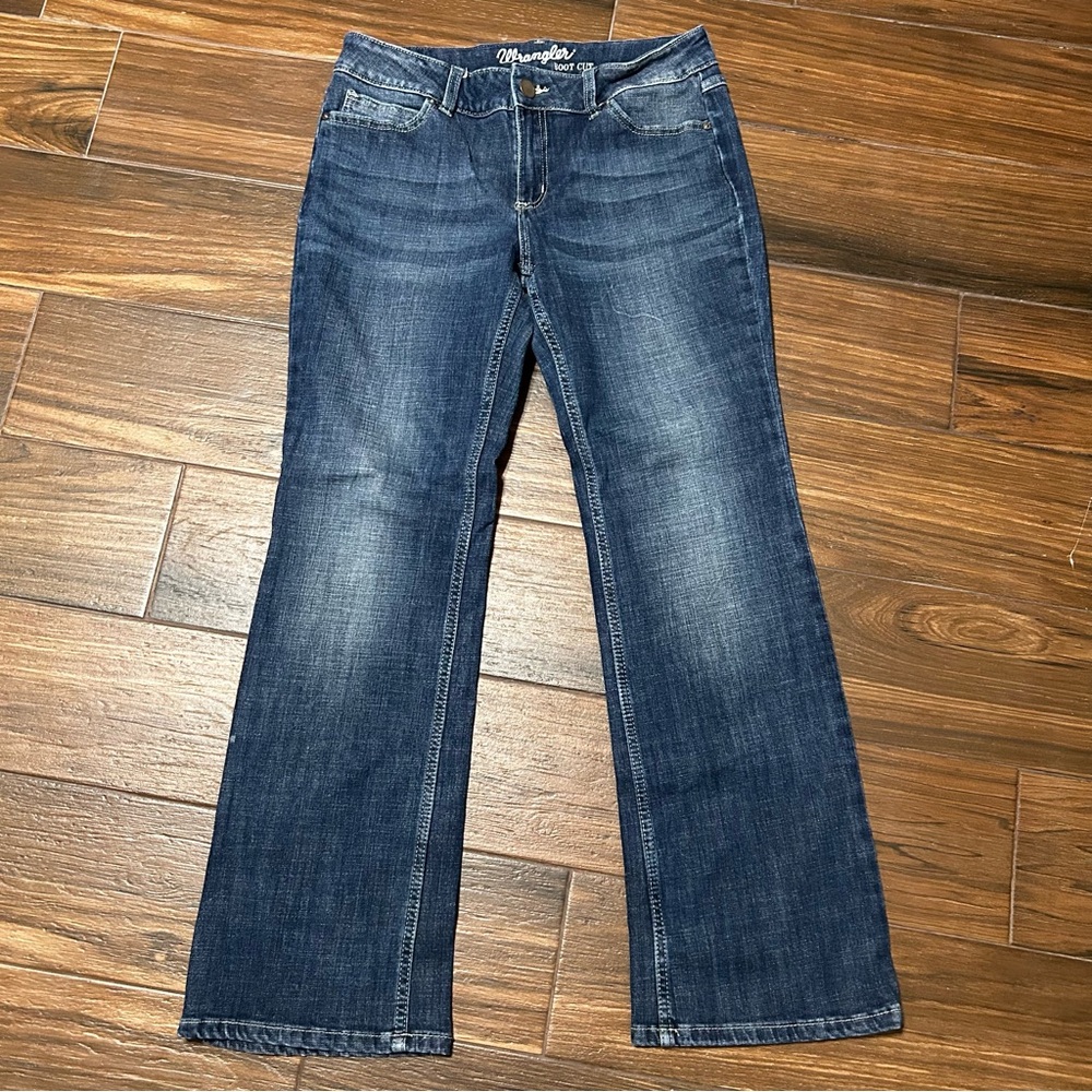 11x32 Wrangler Women’s Boot Cut‎ Jeans Medium Dark Wash